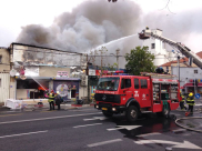  بالفيديو: حريق كبير داخل أحد المحال التجارية بمدينة يافا دون وقوع إصابات 